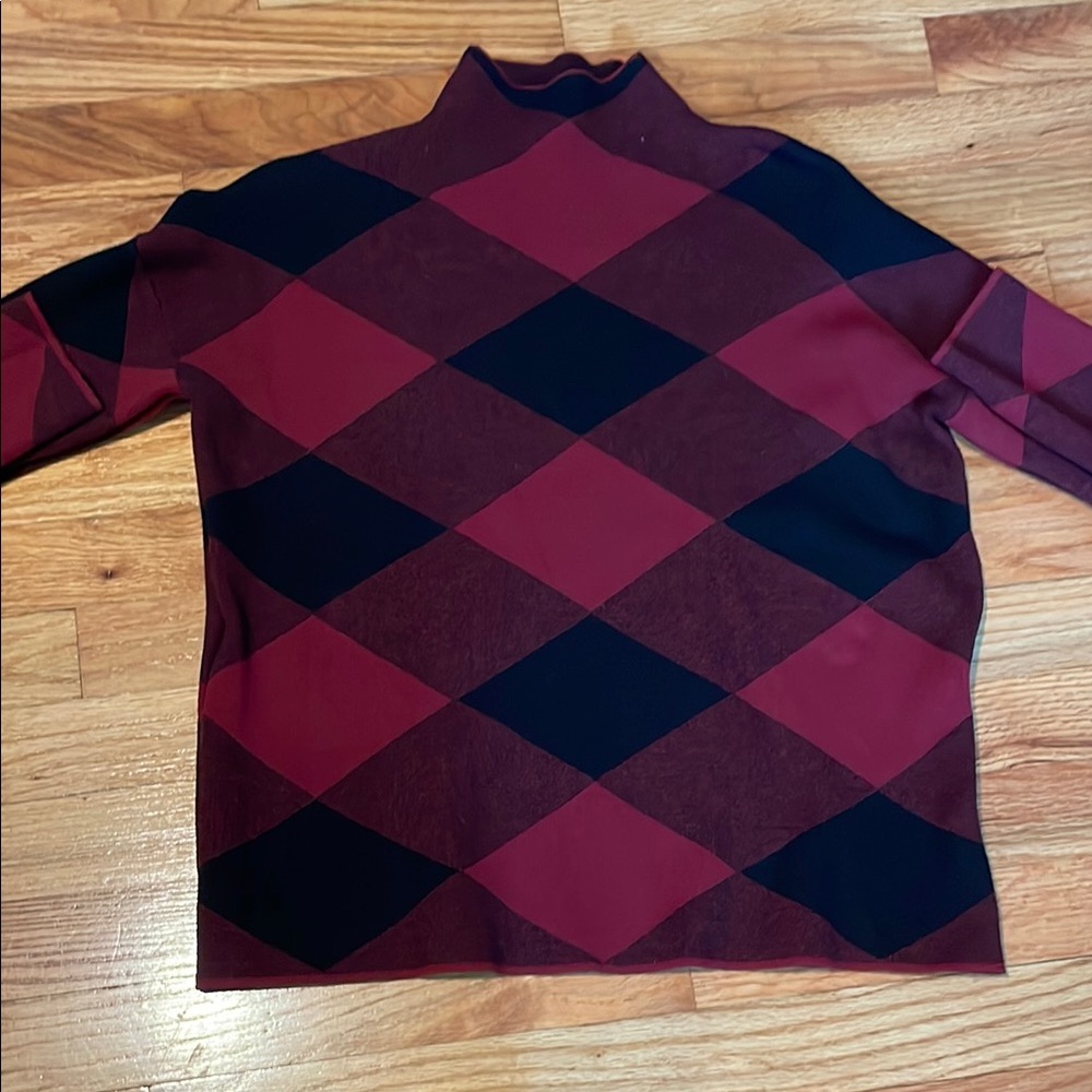 Tahari longsleeve